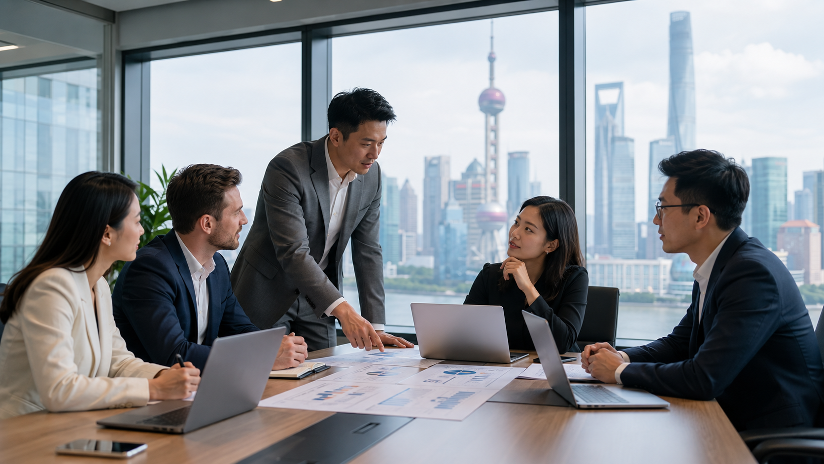 2026 中国内地 EOR 决策指南：外企进入中国市场雇佣本地员工怎么选？